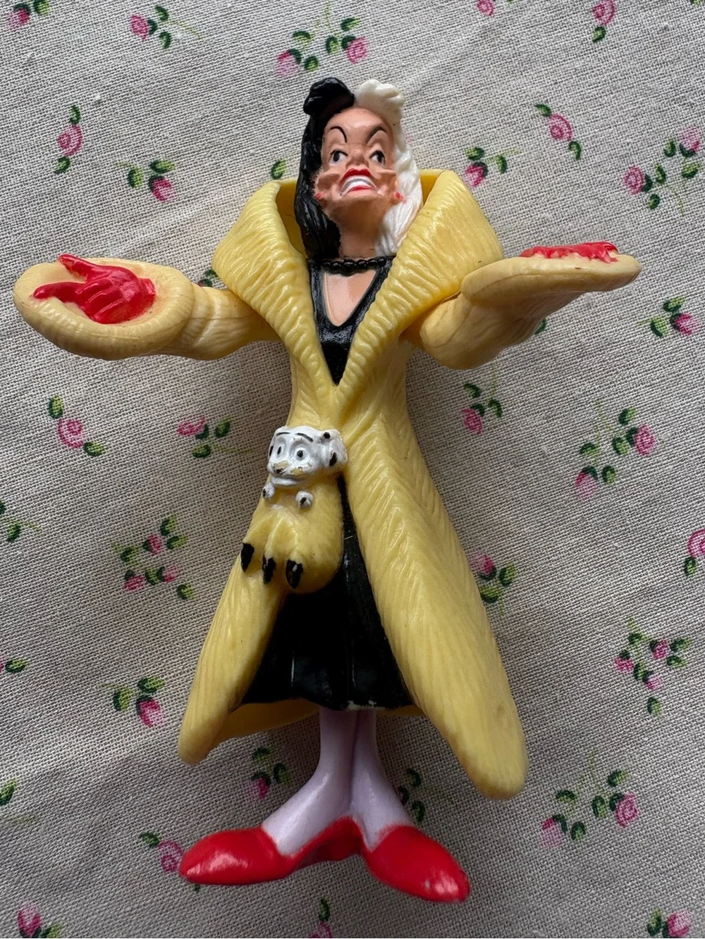 Vintage McDonald’s 90’s  Cruella de Vil Figure 101 Dalmatians